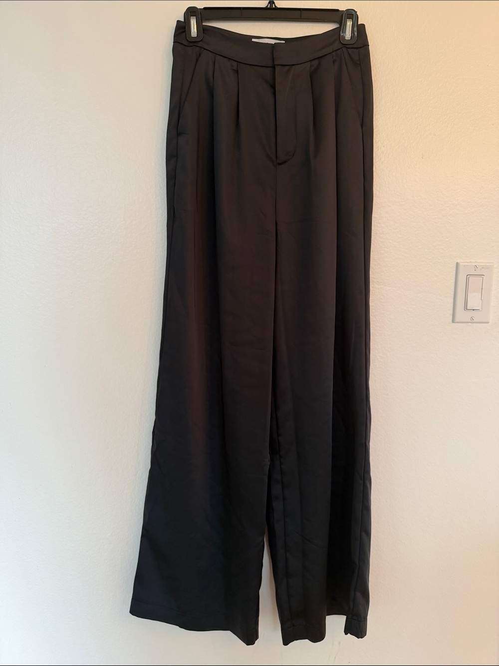 Noli Black Wide-Leg Dress Pants